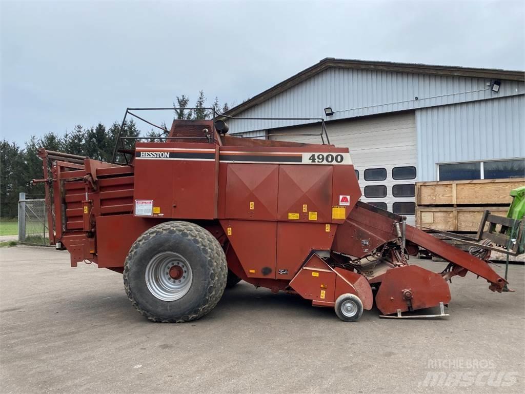Hesston 4900 Enfardadeira de fardos quadrados