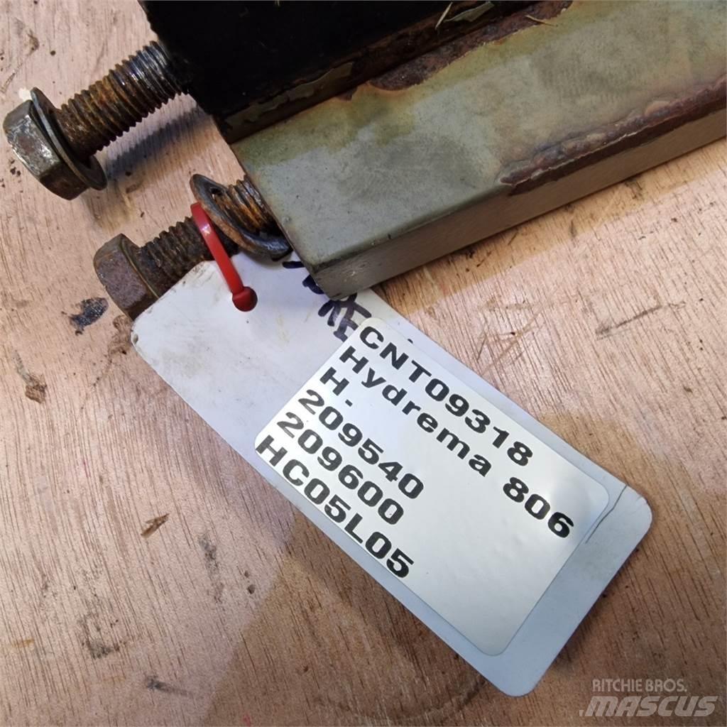 Hydrema 806 Lanças e braços dippers