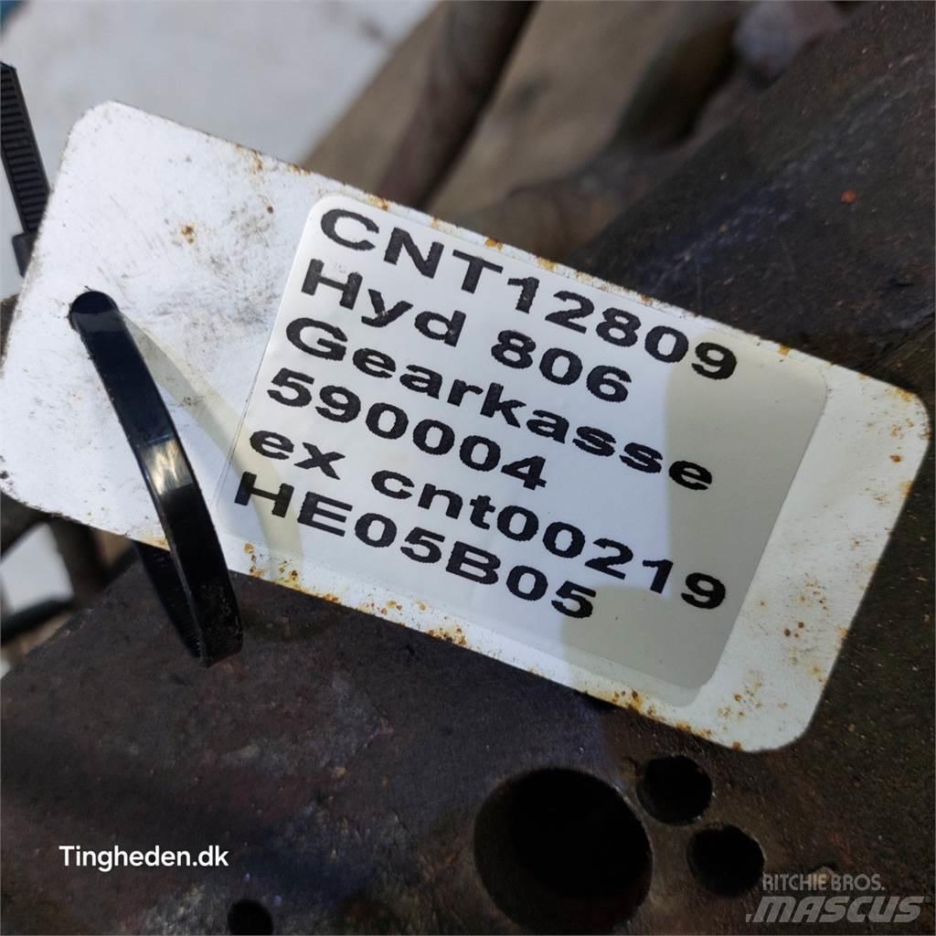 Hydrema 806 Transmissăo
