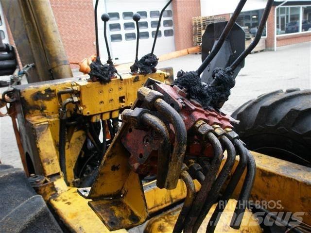 Hydrema 807 Retroescavadeiras