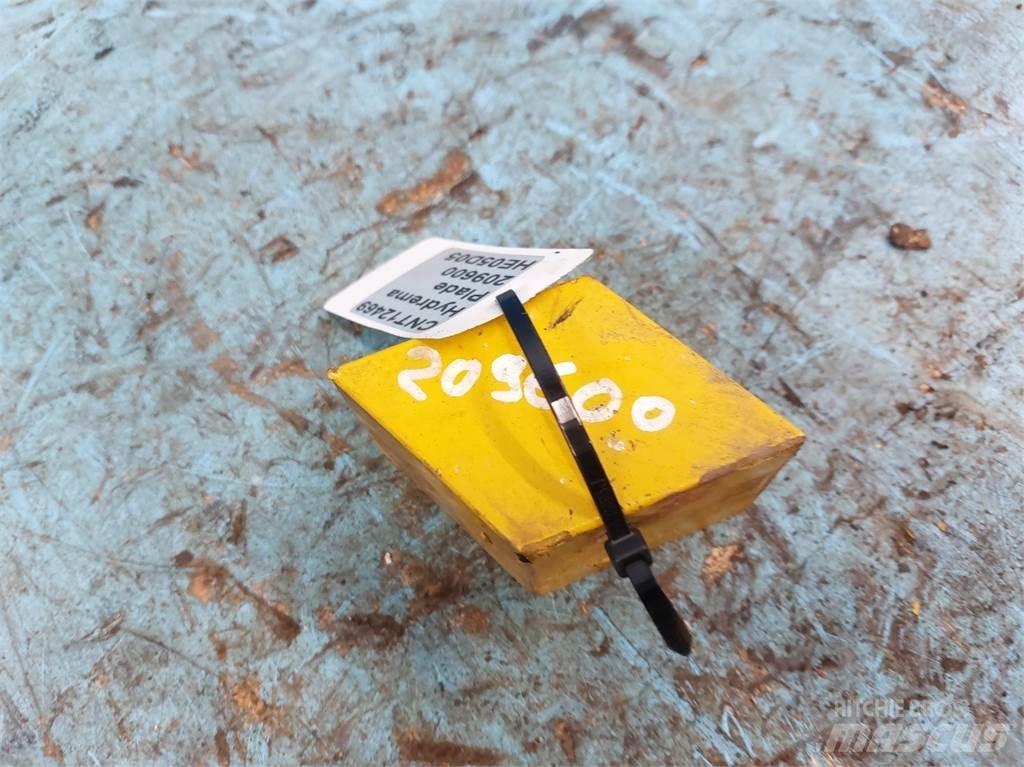Hydrema 906 Lanças e braços dippers