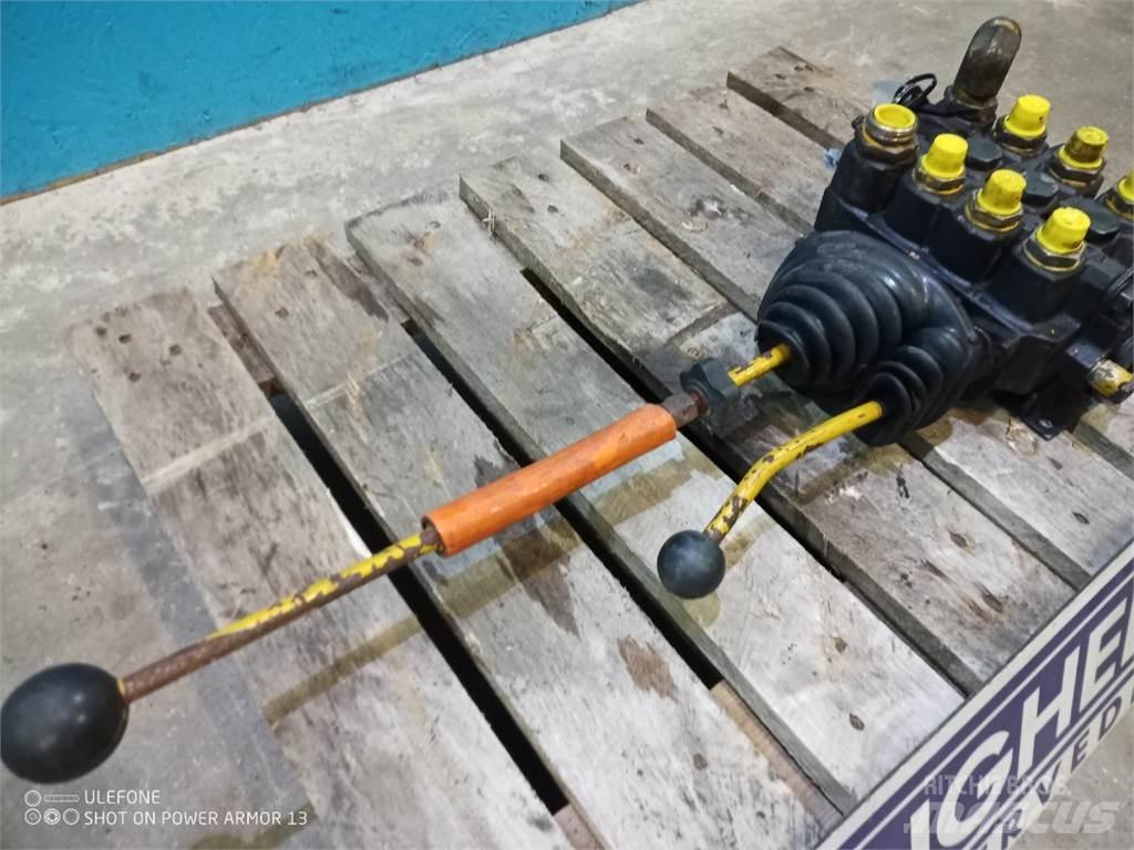 Hydrema 906A Hidráulica