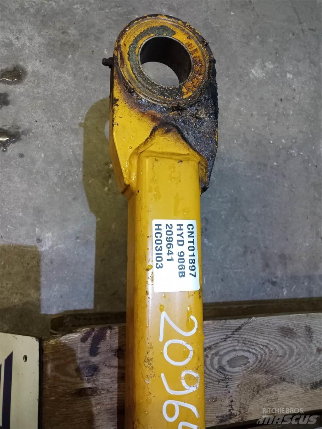 Hydrema 906B Lanças e braços dippers
