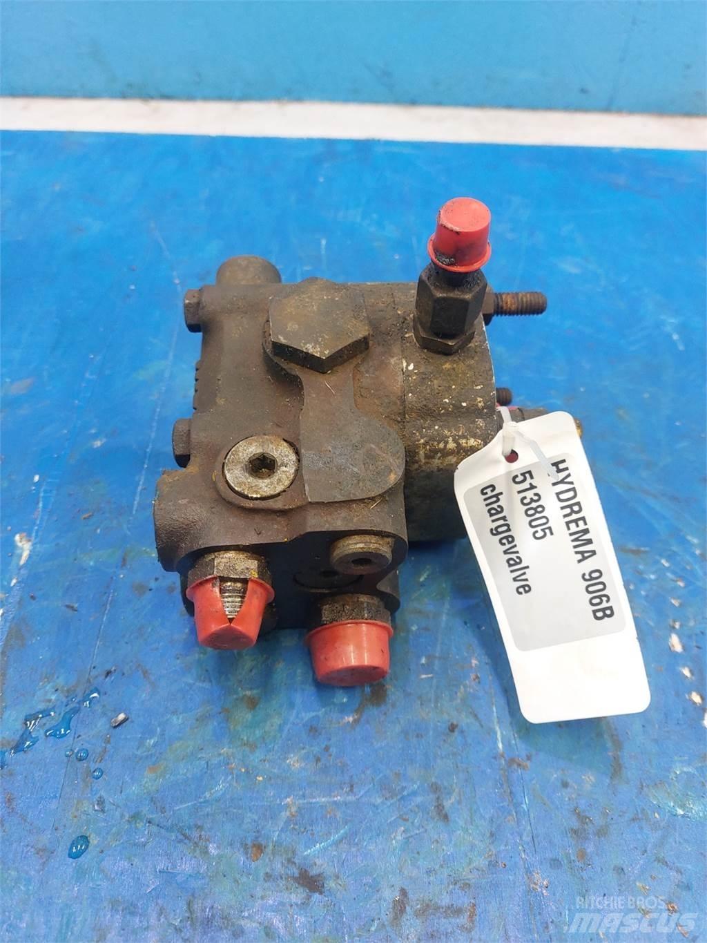 Hydrema 906B Hidráulica