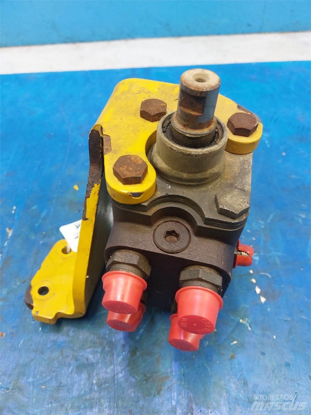 Hydrema 906B Hidráulica