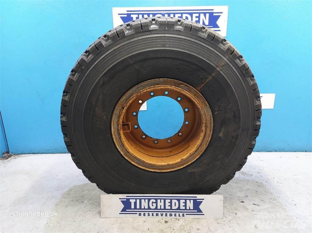 JCB 25 20.5R25 Pneus