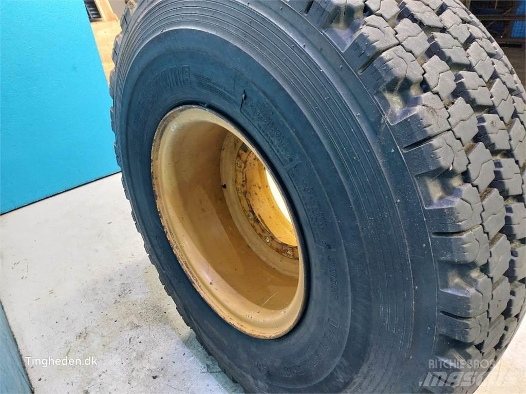 JCB 25 20.5R25 Pneus