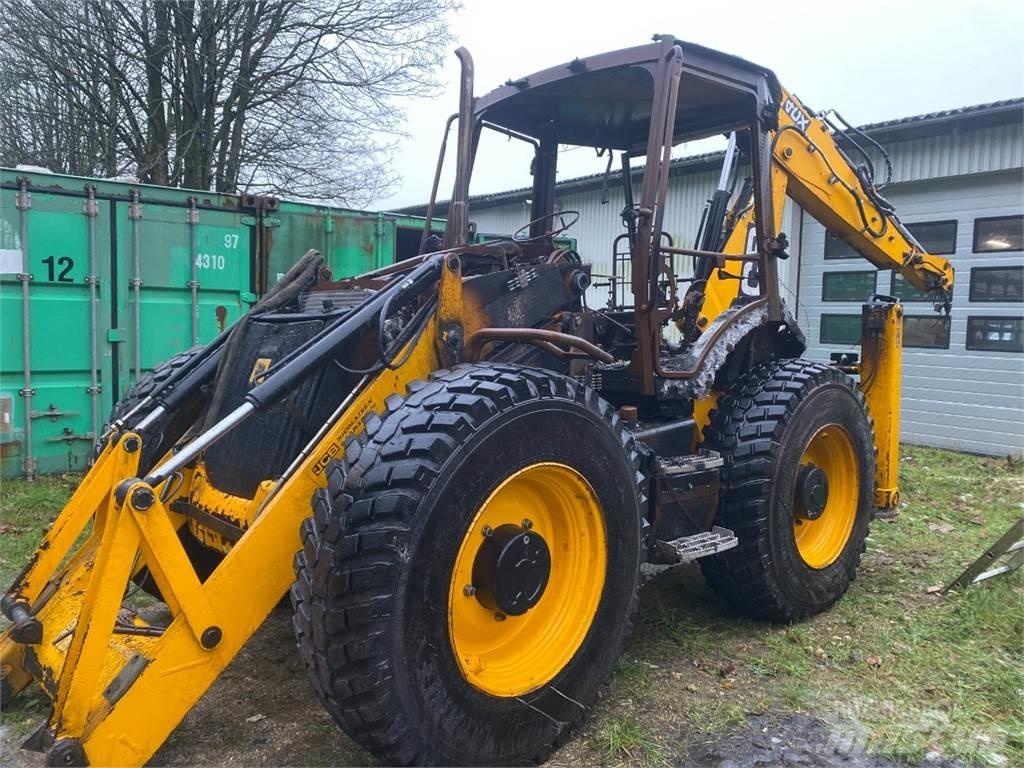 JCB 4CX Retroescavadeiras