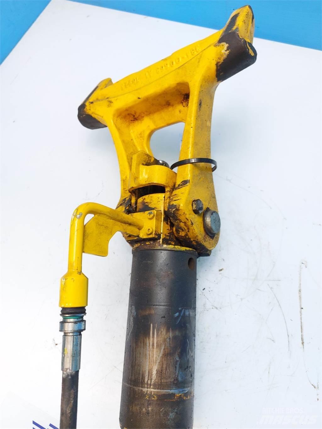 JCB 4CX Lanças e braços dippers