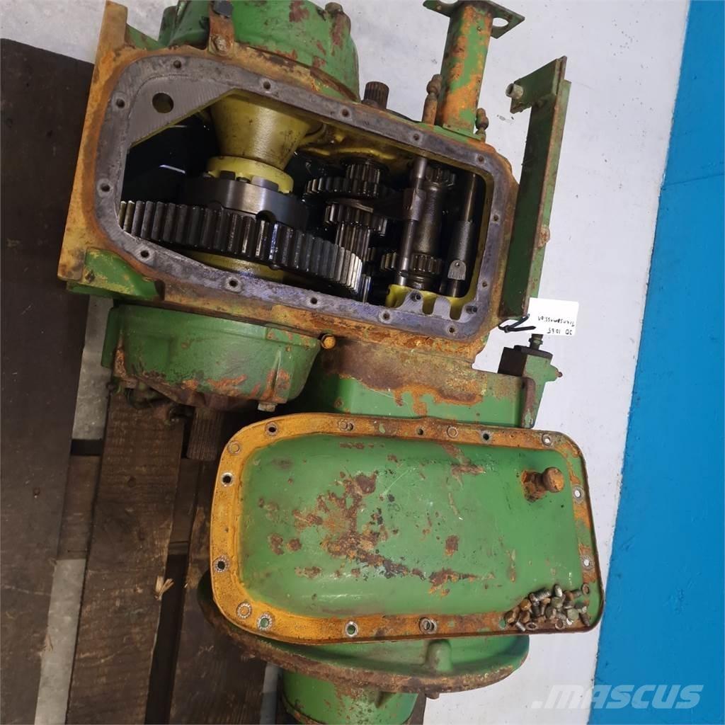 John Deere 1065 Transmissăo
