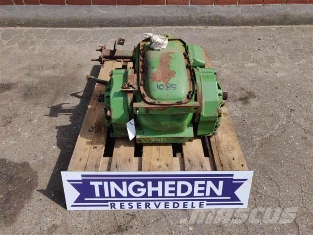 John Deere 1085 Transmissăo