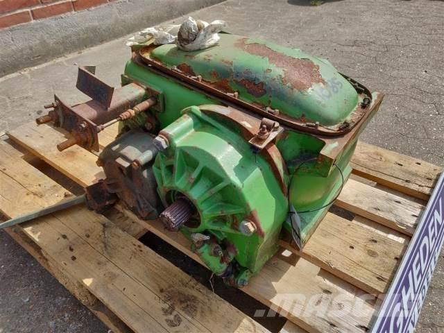 John Deere 1085 Transmissăo