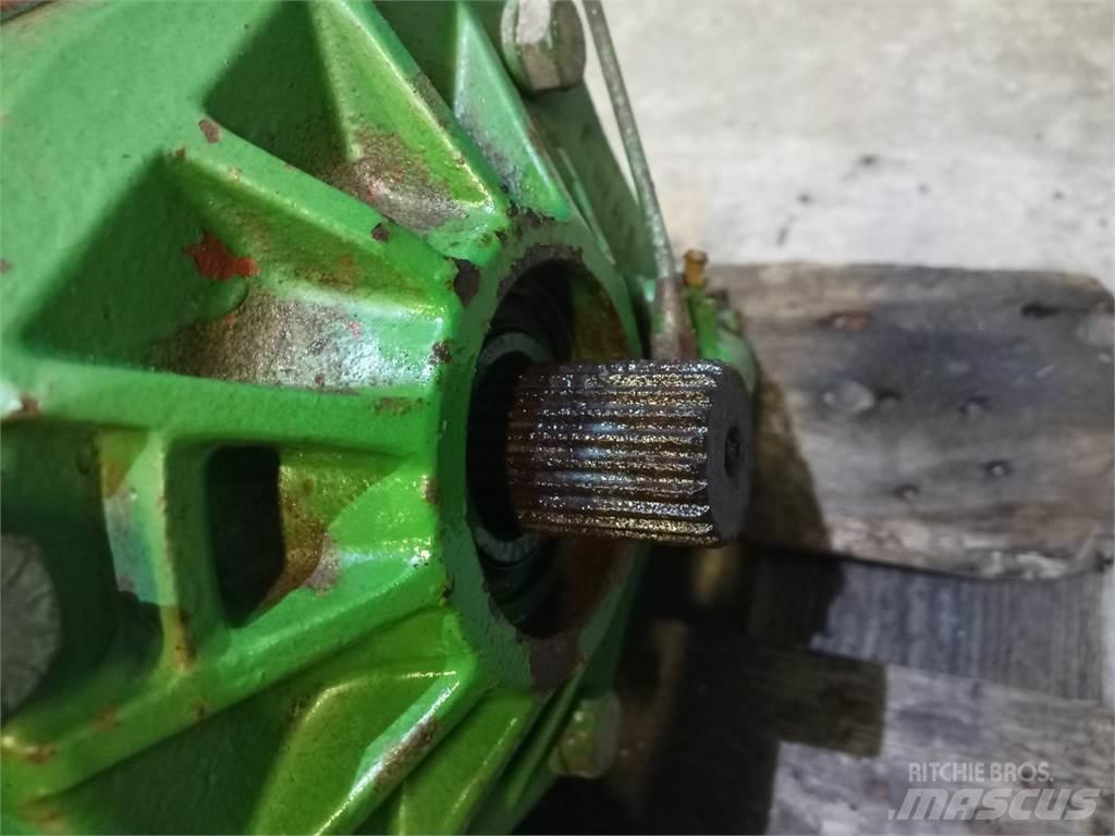 John Deere 1085 Transmissăo