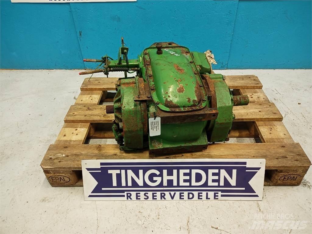 John Deere 1085 Transmissăo