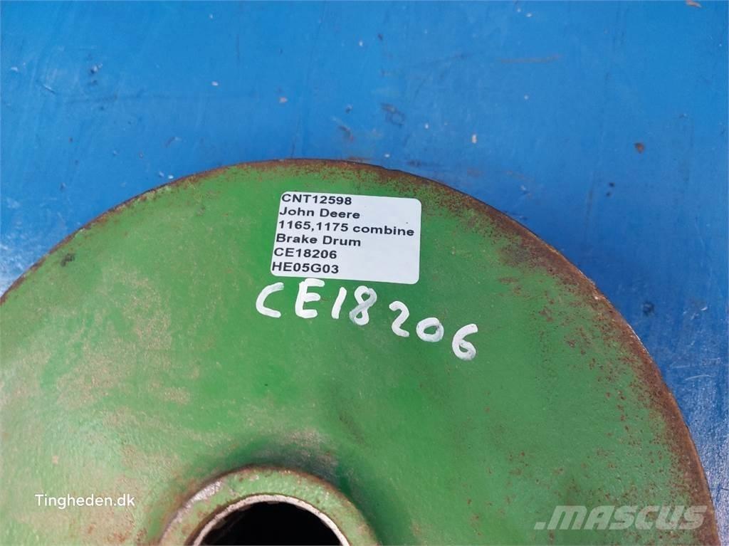 John Deere 1175 Transmissăo