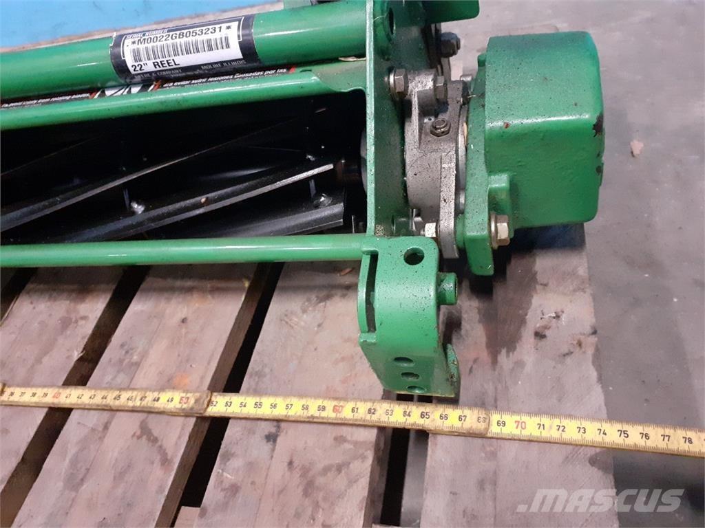 John Deere 2500 Corta-Relvas Robóticos