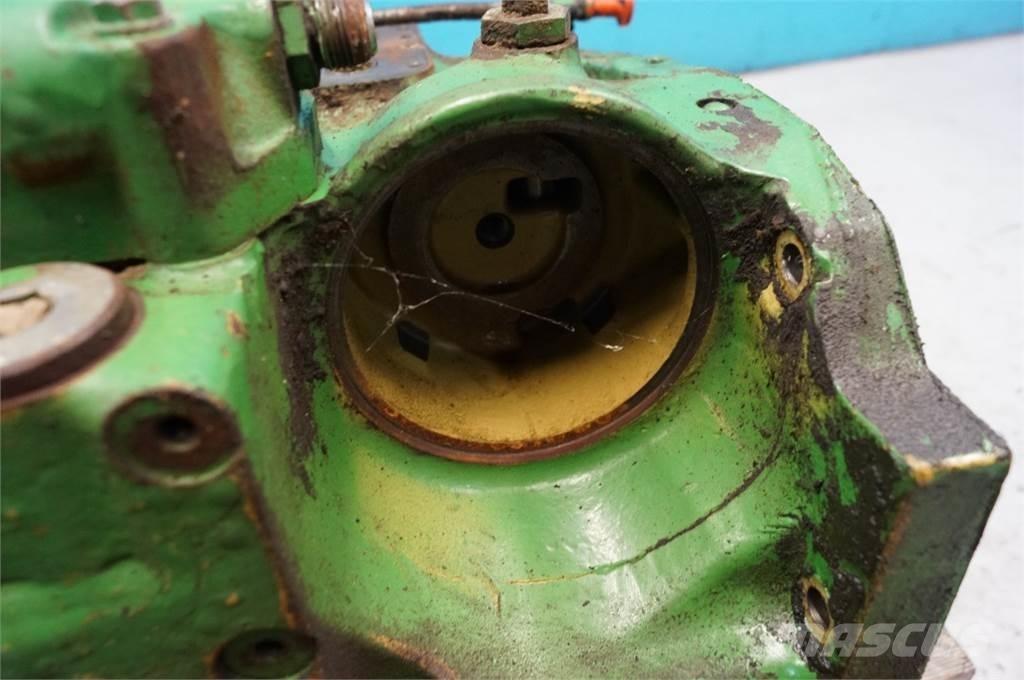 John Deere 3040 Transmissăo
