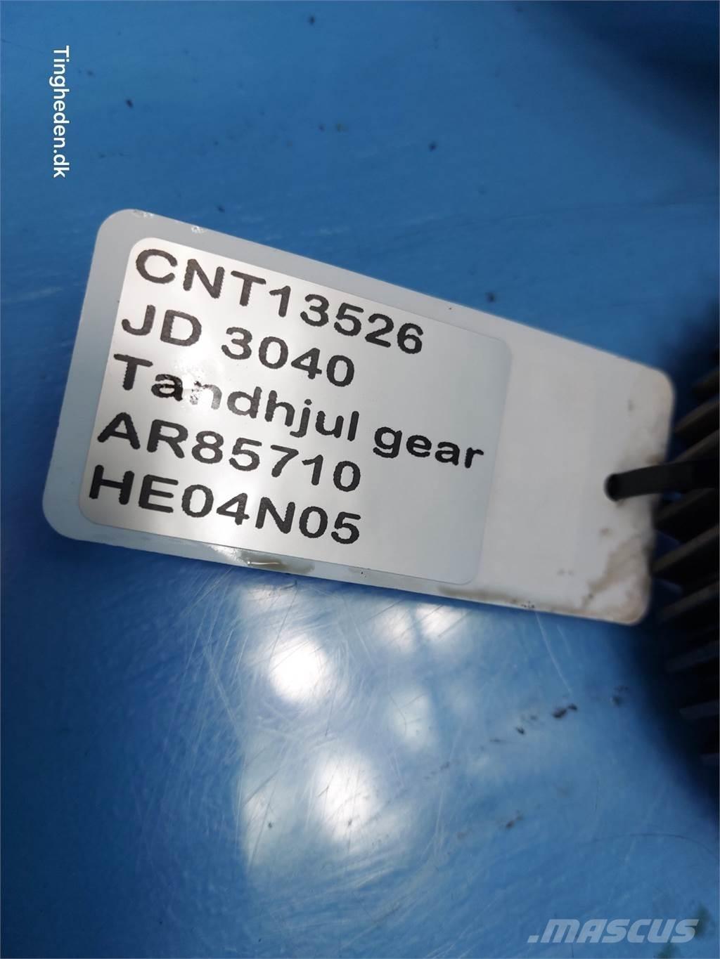 John Deere 3040 Transmissăo