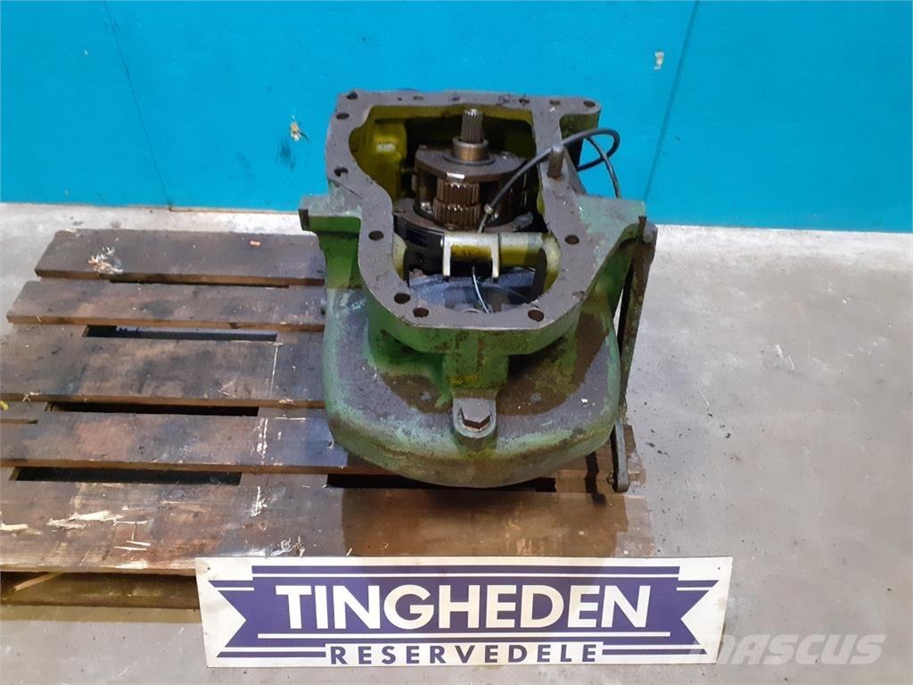 John Deere 4040 Transmissăo