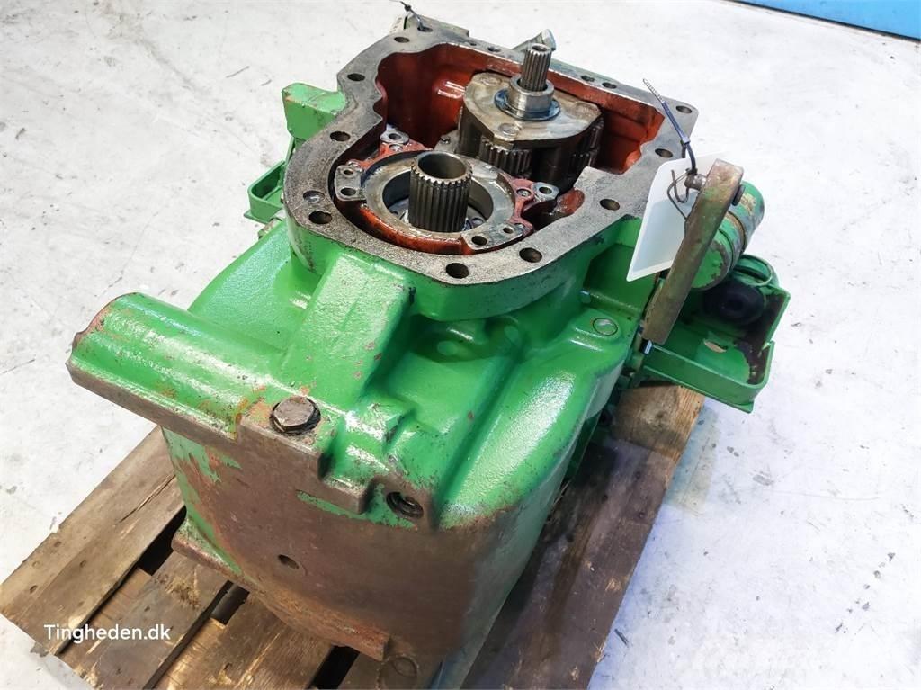 John Deere 4040S Transmissăo