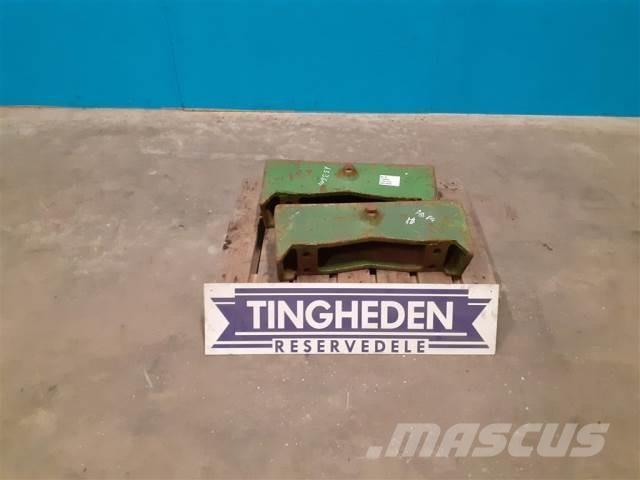 John Deere 4240 Pesos Frontais