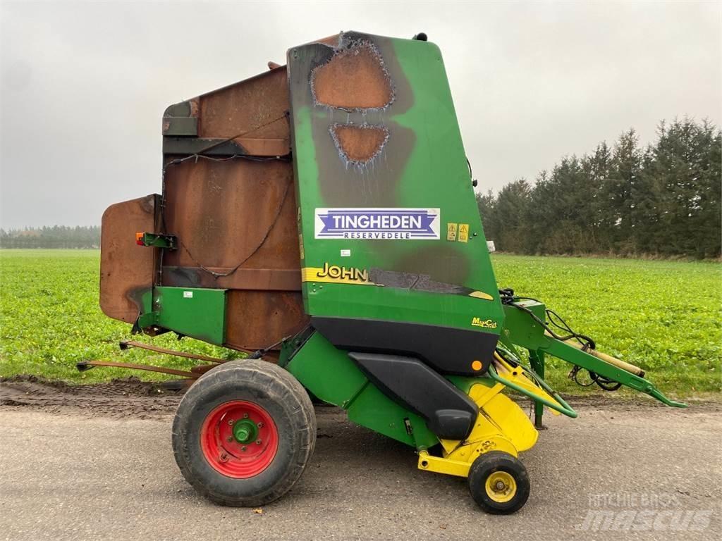John Deere 592 Enfardadeira de rolos