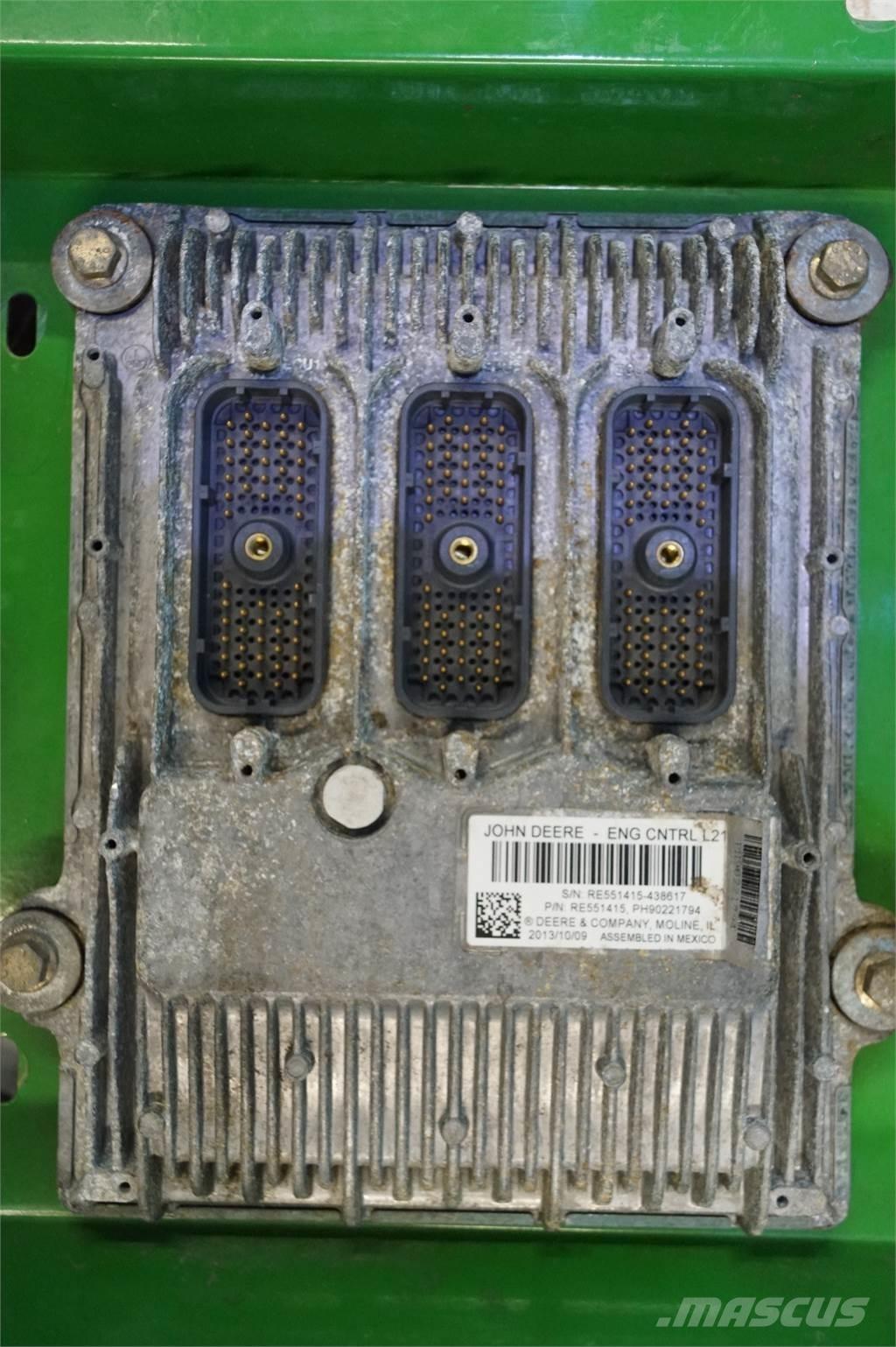John Deere 670S Electrónica