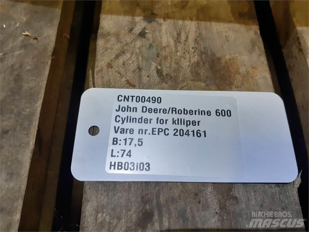 John Deere 900 Corta-Relvas Robóticos