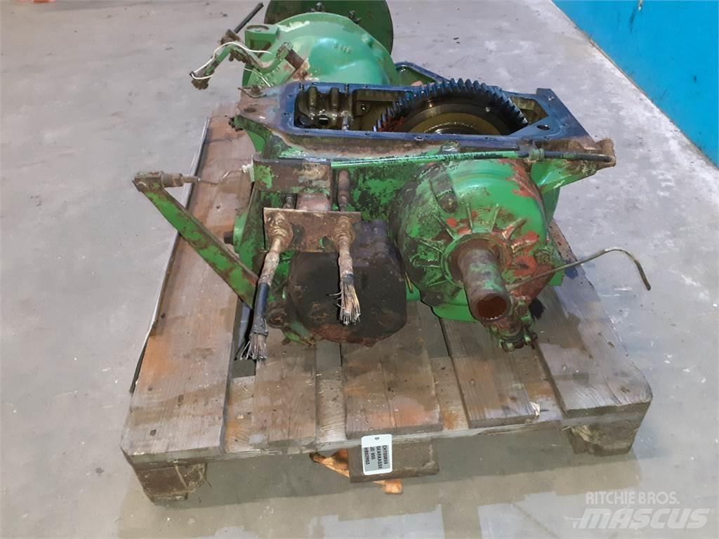 John Deere 955 Transmissăo