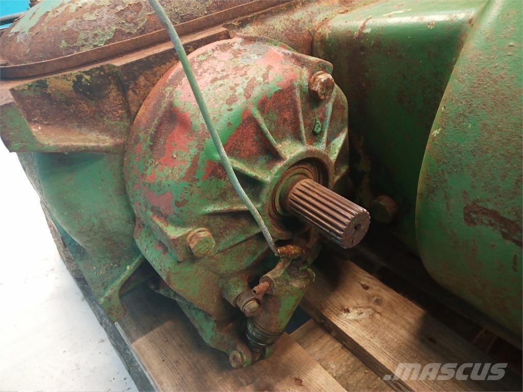 John Deere 965 Transmissăo