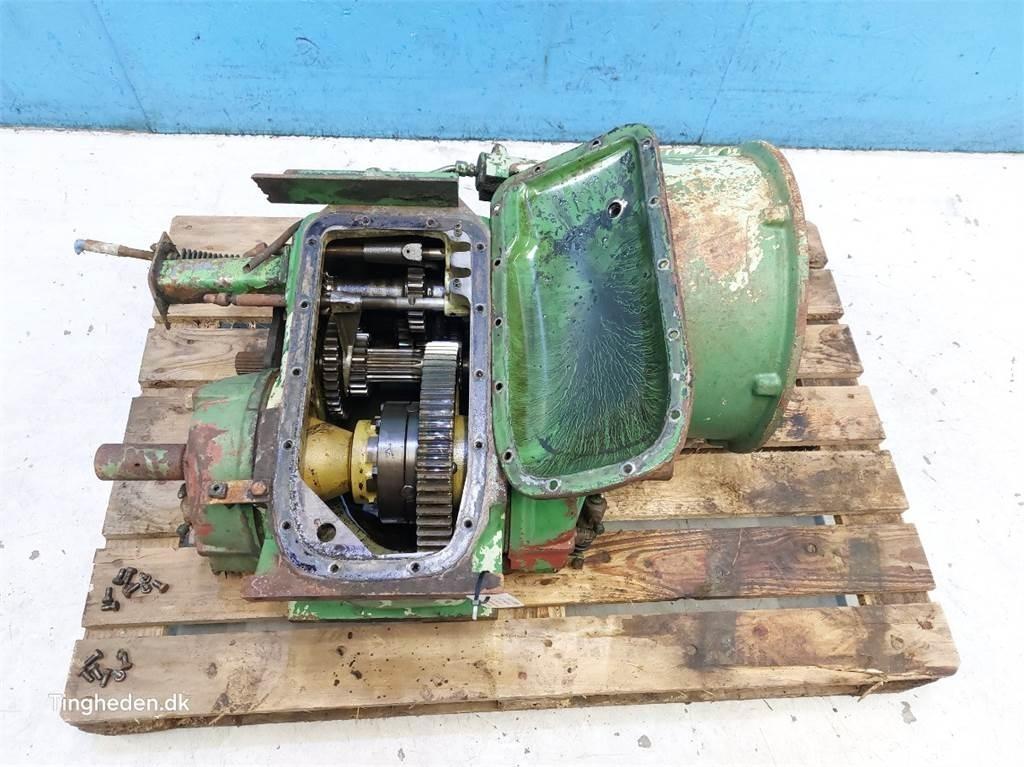 John Deere 965 Transmissăo