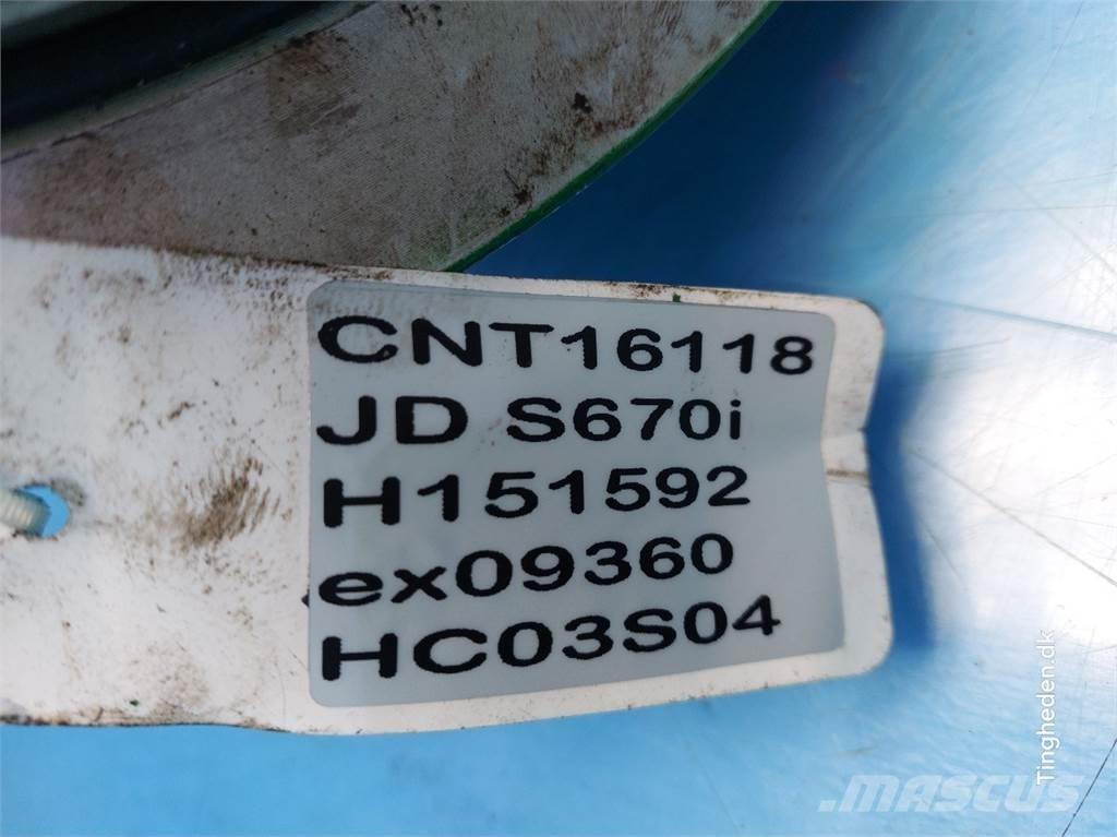 John Deere S670 Transmissăo