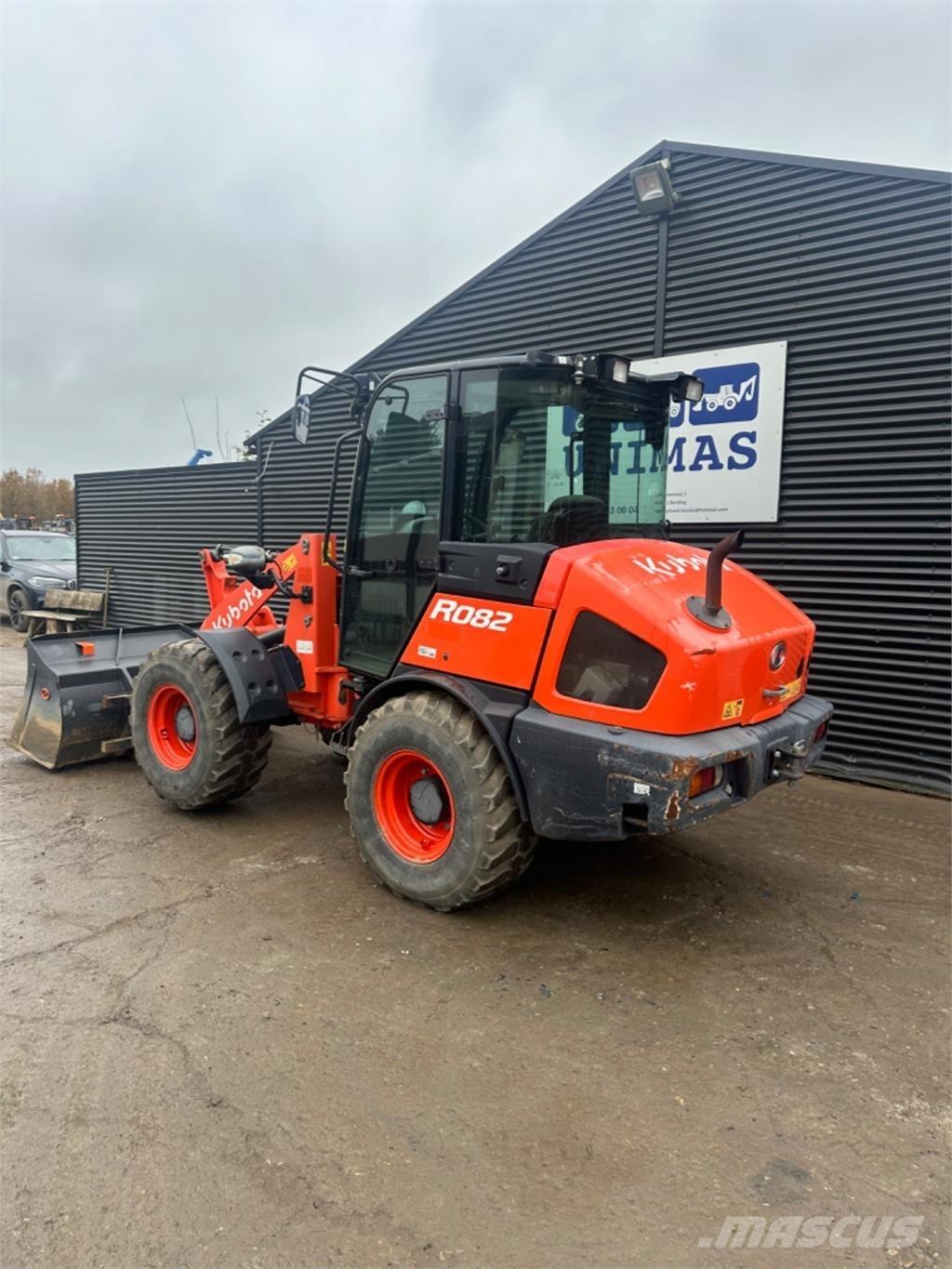 Kubota R082 Carregadeiras de rodas