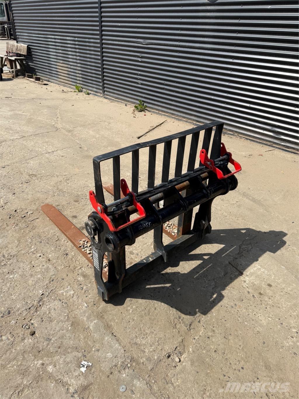 Manitou 625 Garfos