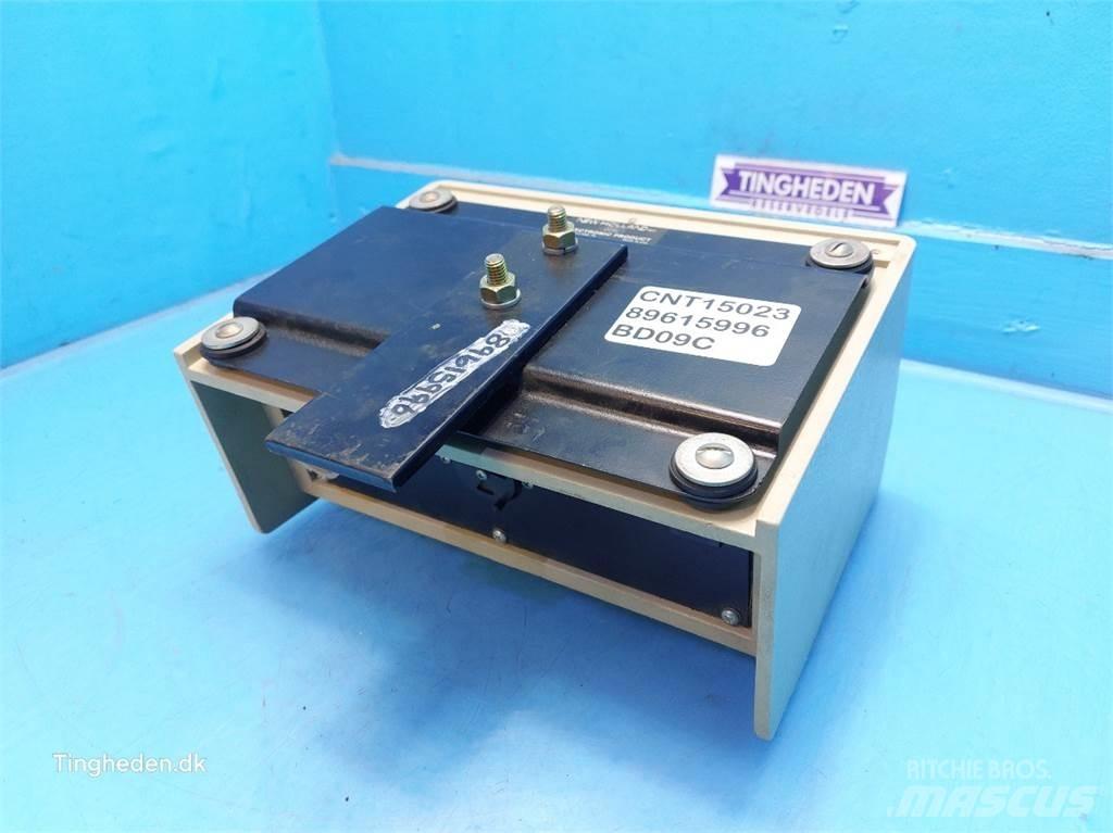 New Holland  Electrónica