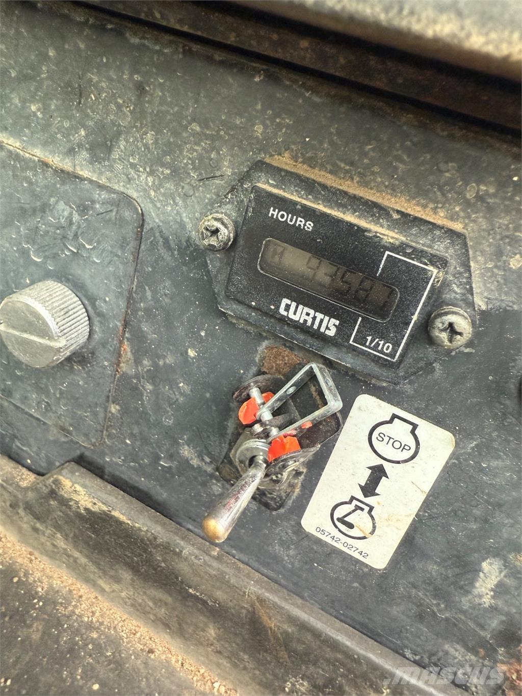 Takeuchi TB1140 Escavadeiras de esteiras