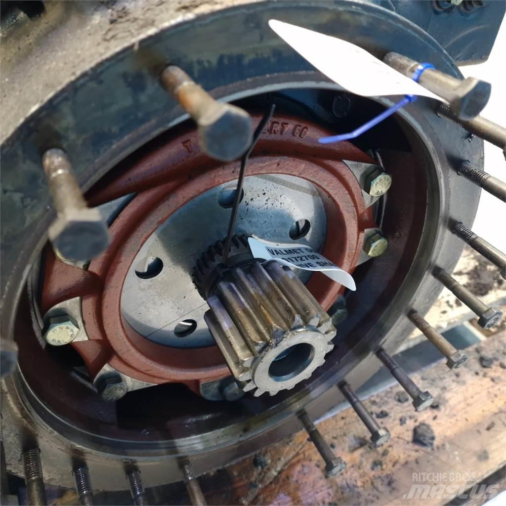 Valmet 505 Transmissăo