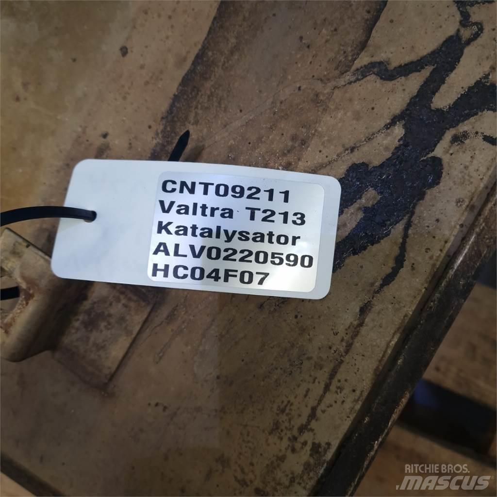 Valtra T213 Motores agrícolas