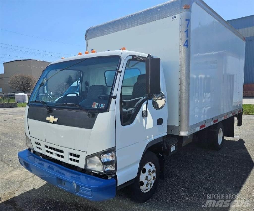 Chevrolet W4500 Caminhões de caixa fechada