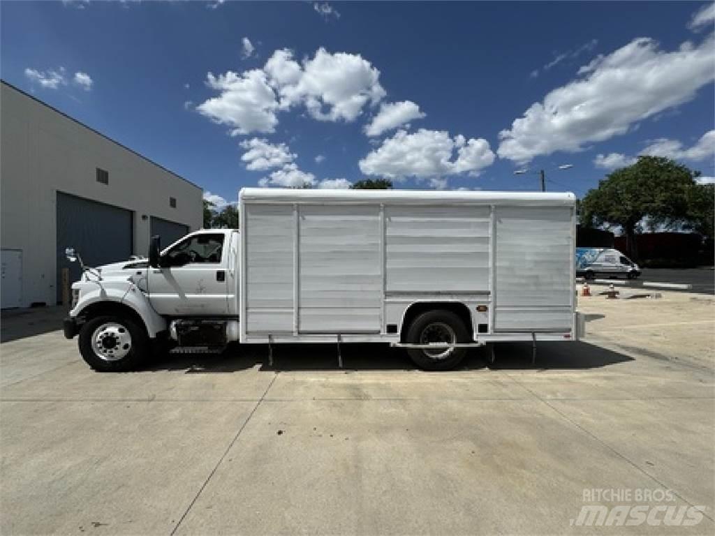 Ford F650 Camiões de entrega de bebidas