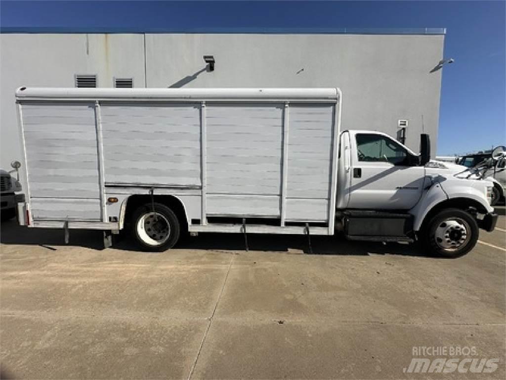 Ford F650 Camiões de entrega de bebidas