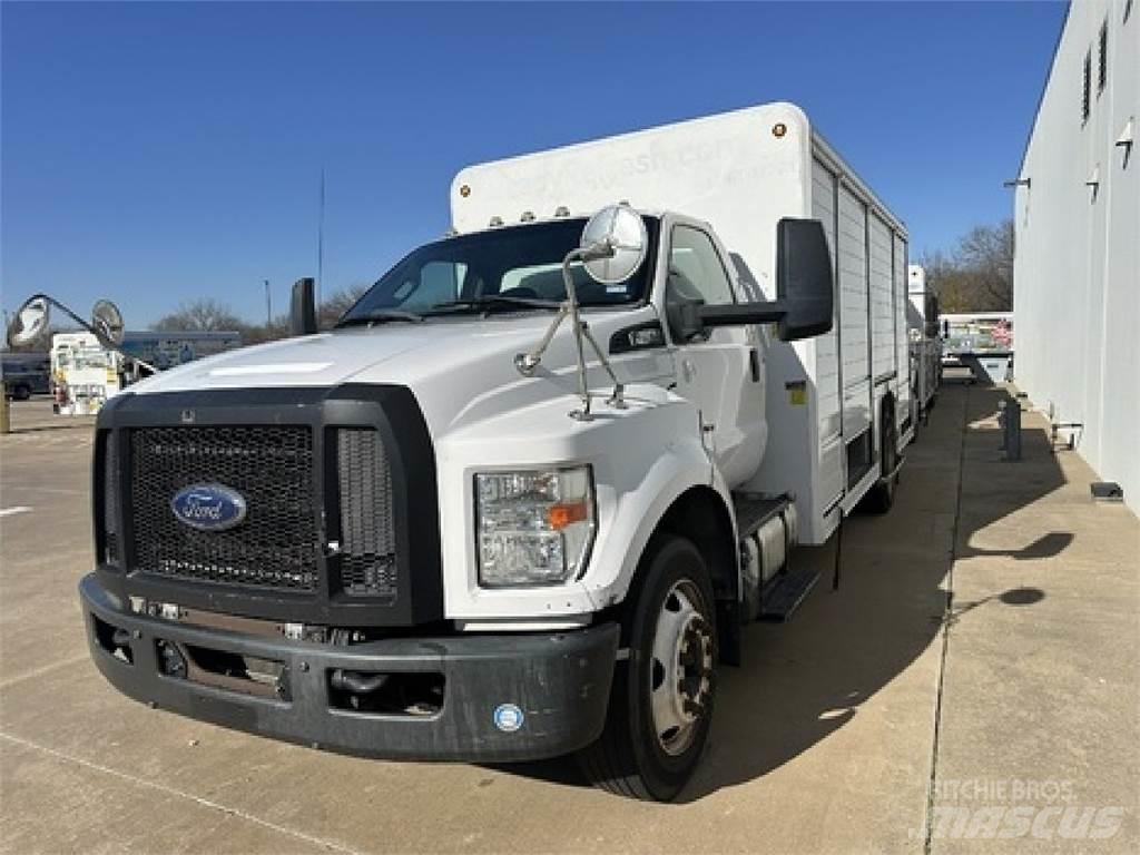 Ford F650 Camiões de entrega de bebidas
