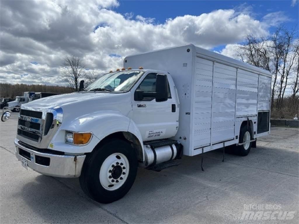 Ford F750 Camiões de entrega de bebidas
