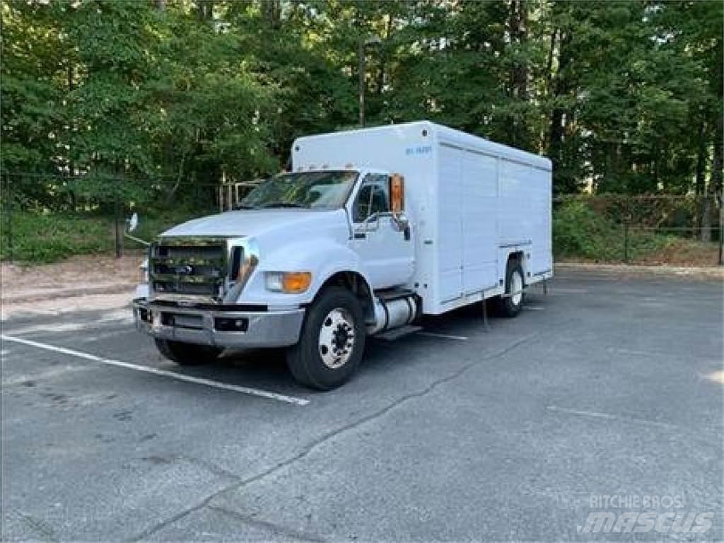 Ford F750 Camiões de entrega de bebidas