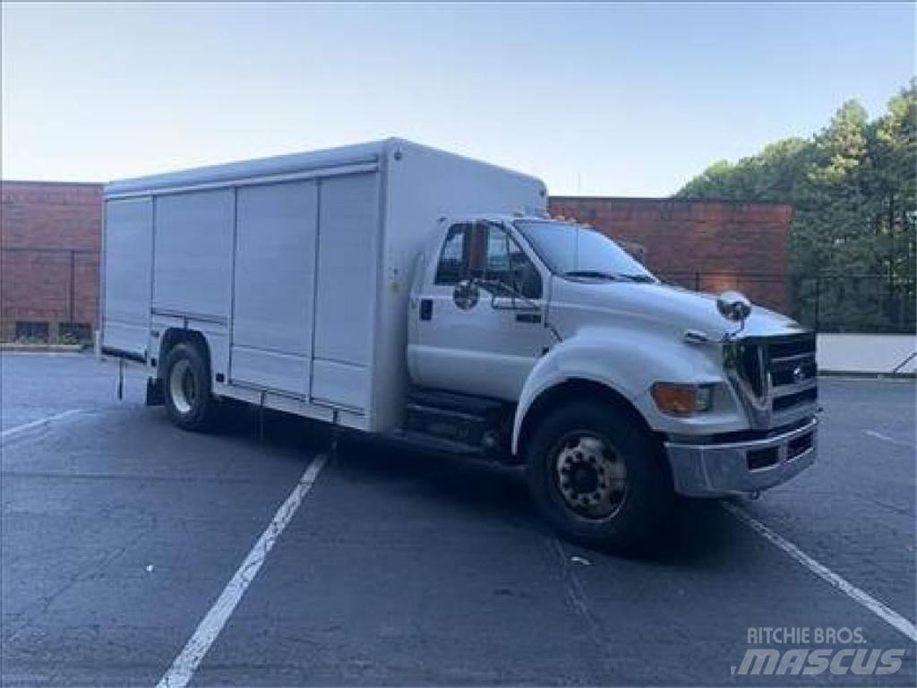 Ford F750 Camiões de entrega de bebidas