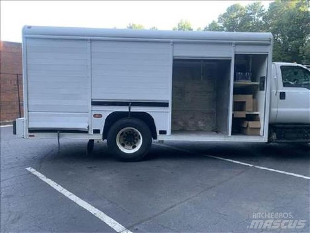 Ford F750 Camiões de entrega de bebidas