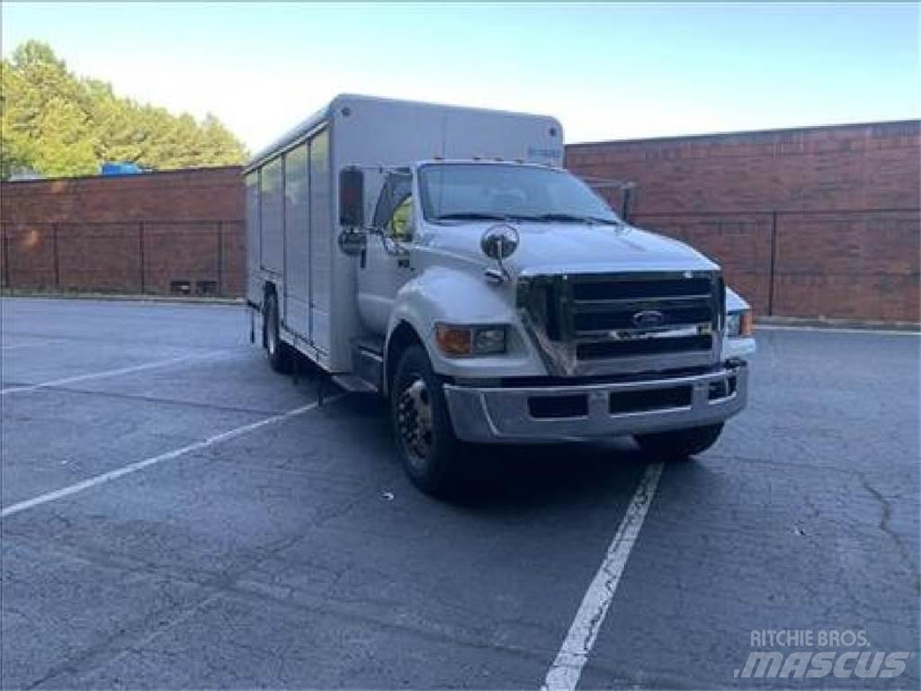 Ford F750 Camiões de entrega de bebidas