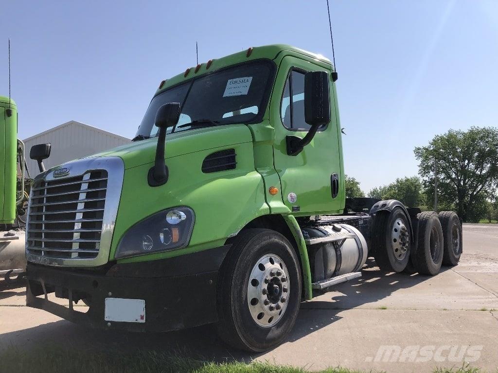 Freightliner CA113 Cavalos Mecânicos