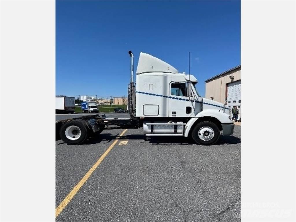 Freightliner CL112G Cavalos Mecânicos