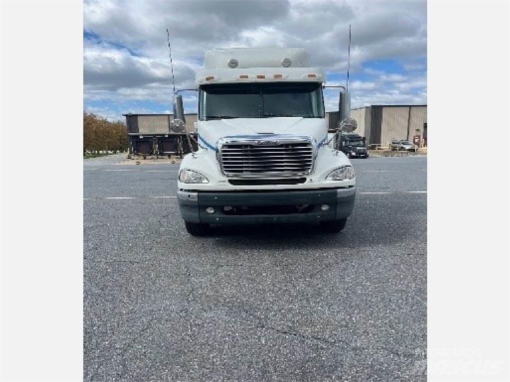 Freightliner CL112G Cavalos Mecânicos